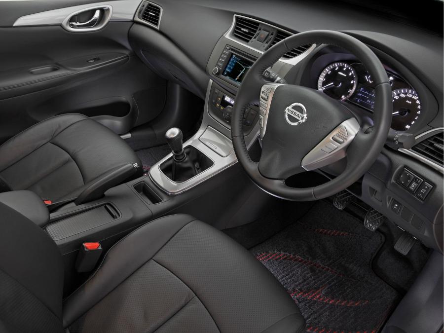  Nissan Pulsar SSS 2013 года  (фото 18 из 18)